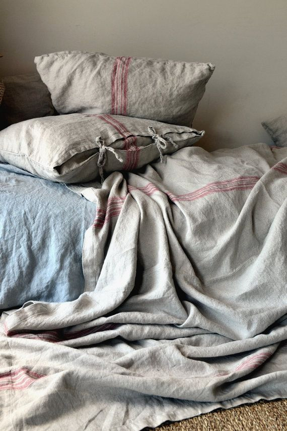 Red Stripe Grain Sack Quilt — Perfect Summer Bedding